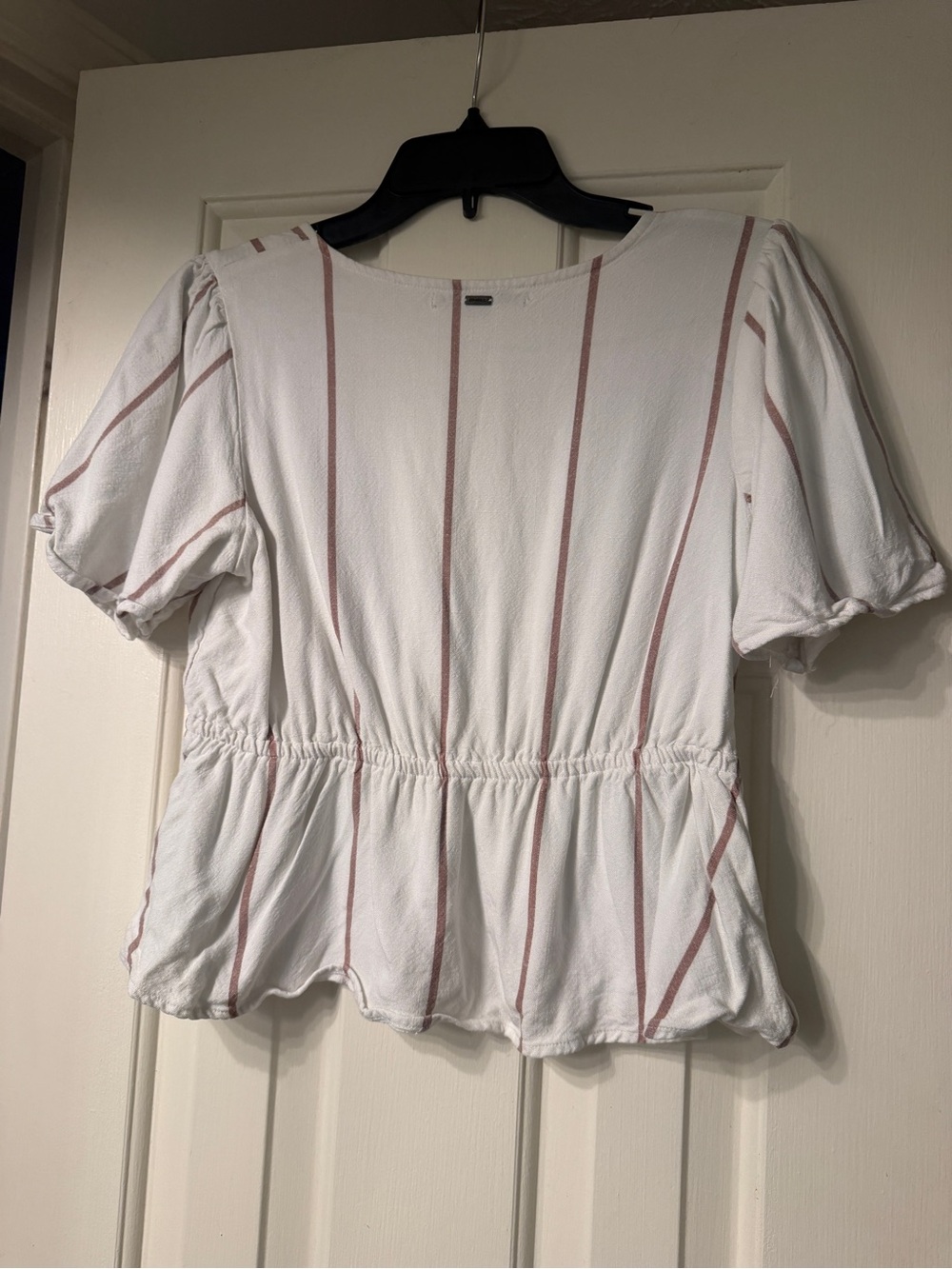 O'Neill Wes Strip Top Women's M
White Cottagecore Peasant
Beach Coastal Vacation - Picture 6 of 9